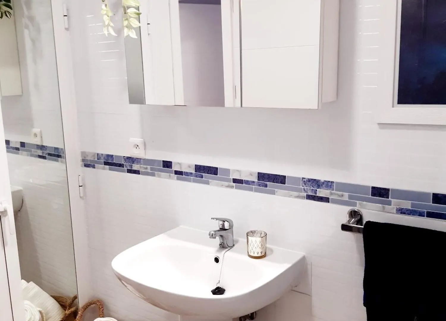 Impressive Apartment With 3 Bedrooms Metres From The Beach Estepona 0*,