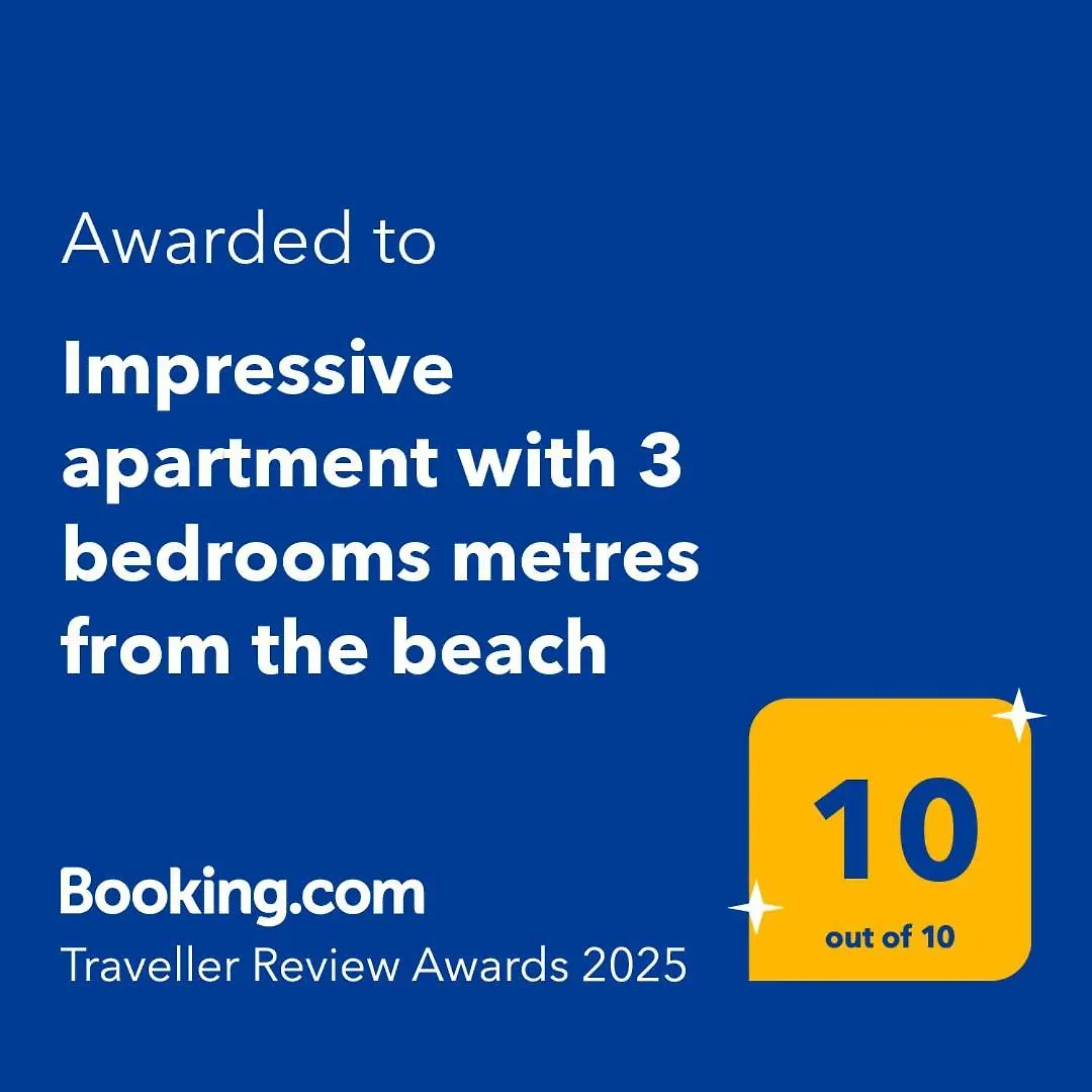 Impressive Apartment With 3 Bedrooms Metres From The Beach エステポナ
